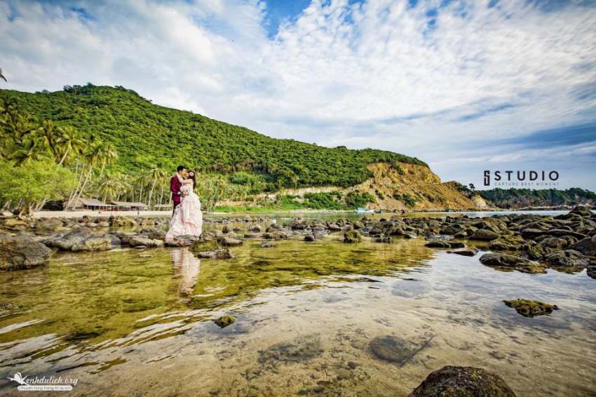 Bộ ảnh cưới ấn tượng trên đảo Nam Du của cặp đôi Hà Thành
