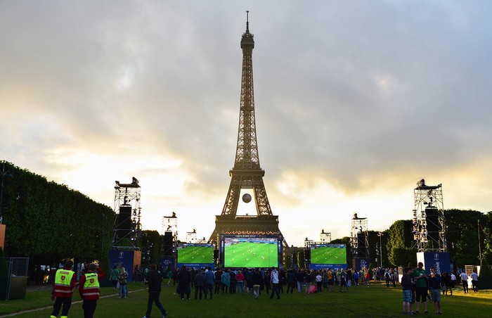 ai yêu thích bóng đá sẽ phải rung động với hình ảnh euro 2016 tại pháp