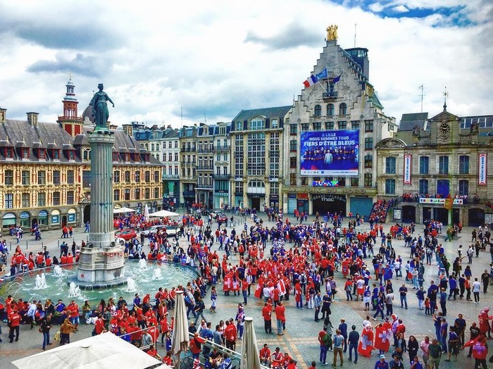 ai yêu thích bóng đá sẽ phải rung động với hình ảnh euro 2016 tại pháp