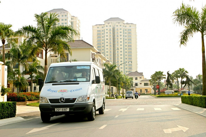 hành trang du lịch, kinh nghiệm du lịch, mẹo du lịch, 7 điều cần thực hiện để thoát hiểm an toàn khi gặp tai nạn xe du lịch