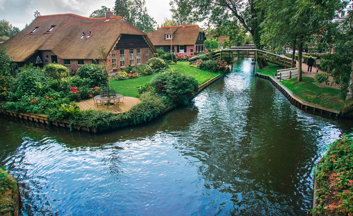 du lịch hà lan, khám phá thế giới, làng giethoorn, thế giới đó đây, có một ngôi làng cổ tích không có đường đi ở hà lan