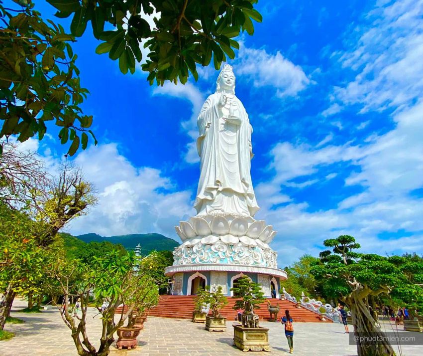 Chùa Linh Ứng ở Đà Nẵng – Địa điểm tham quan tâm linh nên đến gần Bãi Bụt