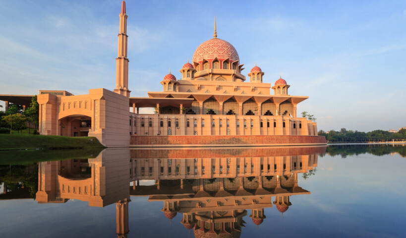những công trình tôn giáo đẹp ở malaysia