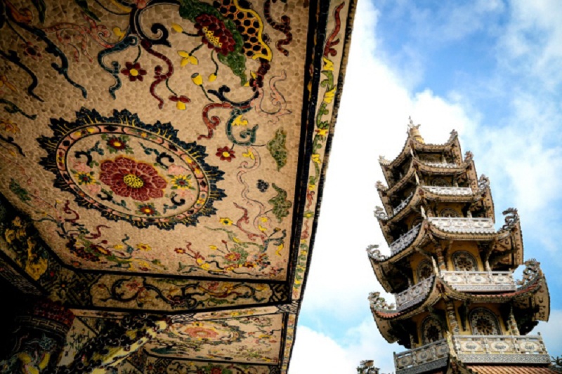 Khám phá ngôi chùa nắm giữ nhiều kỷ lục nhất Việt Nam