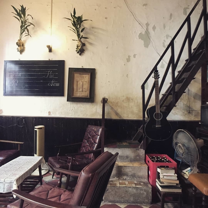 Những quán cà phê theo phong cách cổ điển hút khách tại Sài Gòn