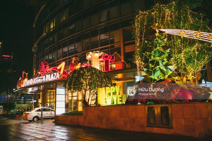 Những địa điểm để tận hưởng không khí Giáng Sinh sớm ở Sài Gòn