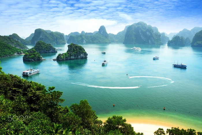 Việt Nam lọt top 18 quốc gia không tốn tiền tip khi du lịch