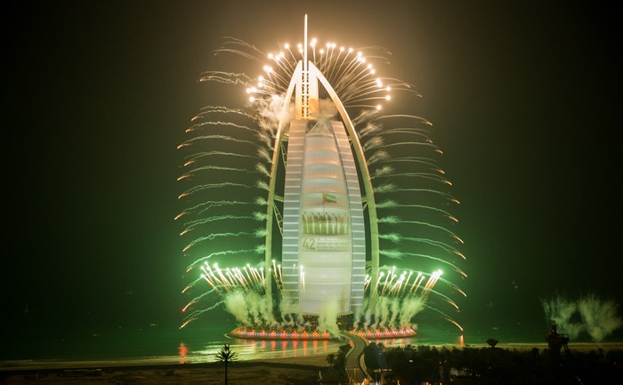 Xem 13 bức ảnh này, bạn sẽ lại phải trầm trồ trước sự giàu có của Dubai