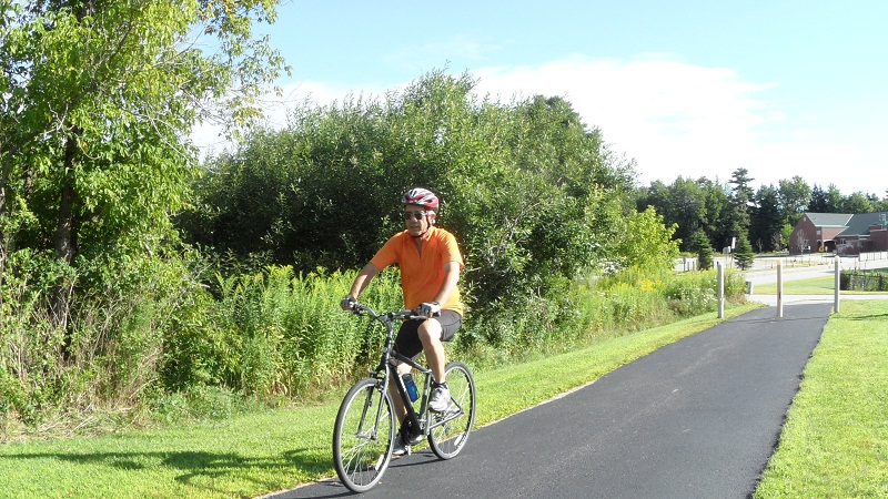 Con đường đạp xe gần 5.000km qua 15 bang ở Mỹ