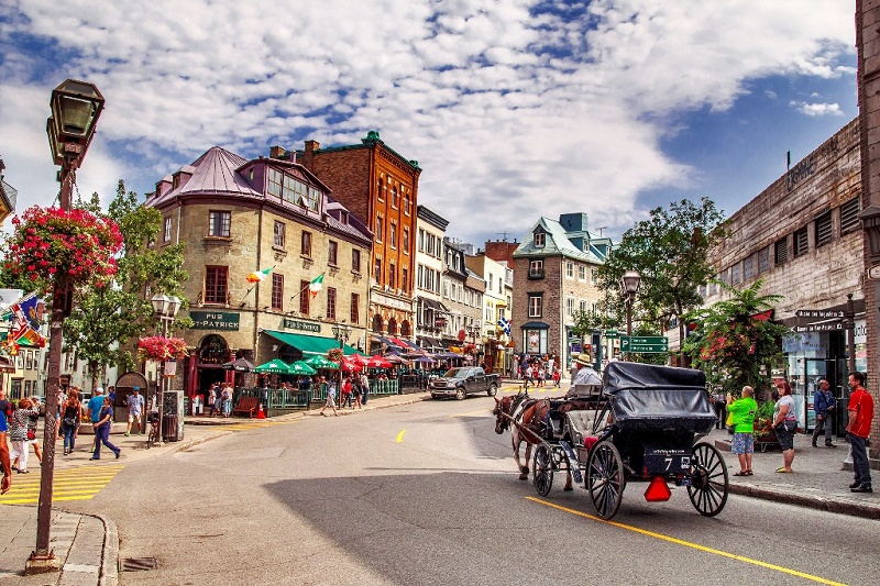 {}, 9 lý do bạn nên du lịch canada