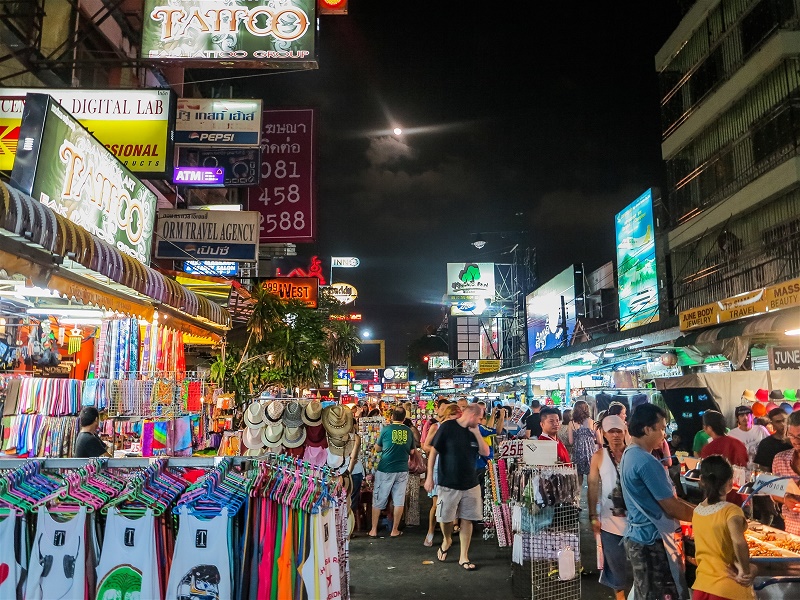 {}, 6 khu chợ đêm ở bangkok dễ dàng khiến bạn “cháy túi”