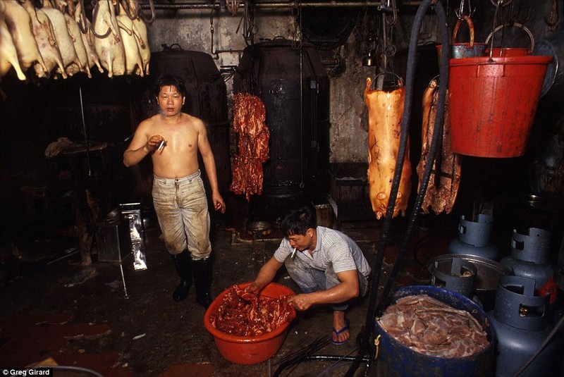 {}, nhìn lại khu ổ chuột huyền thoại của hong kong những năm 80