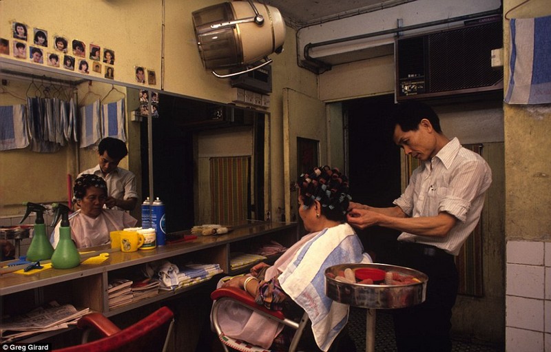 {}, nhìn lại khu ổ chuột huyền thoại của hong kong những năm 80
