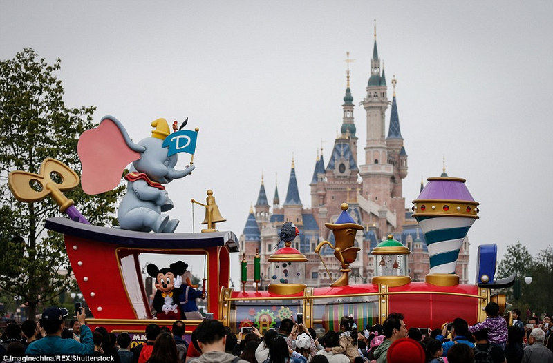 Công viên Disneyland Thượng Hải trước ngày mở cửa