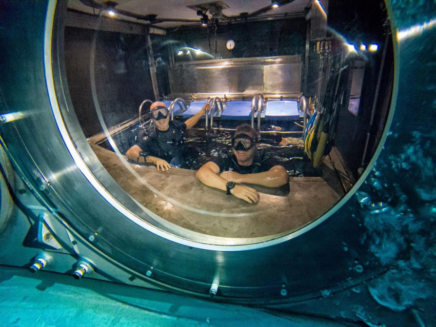 deep dive dubai, dubai, bể bơi sâu nhất thế giới ở dubai - deep dive dubai