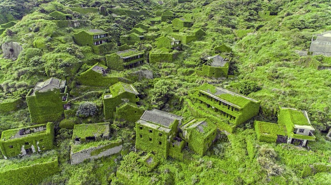 “ngôi làng ma” bị bỏ hoang từ lâu bỗng trở thành điểm đến hút khách