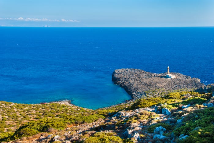 đảo antikythera ở hy lạp, đảo antikythera, đến hòn đảo thiên đường, du khách được cấp tiền sinh hoạt mỗi tháng