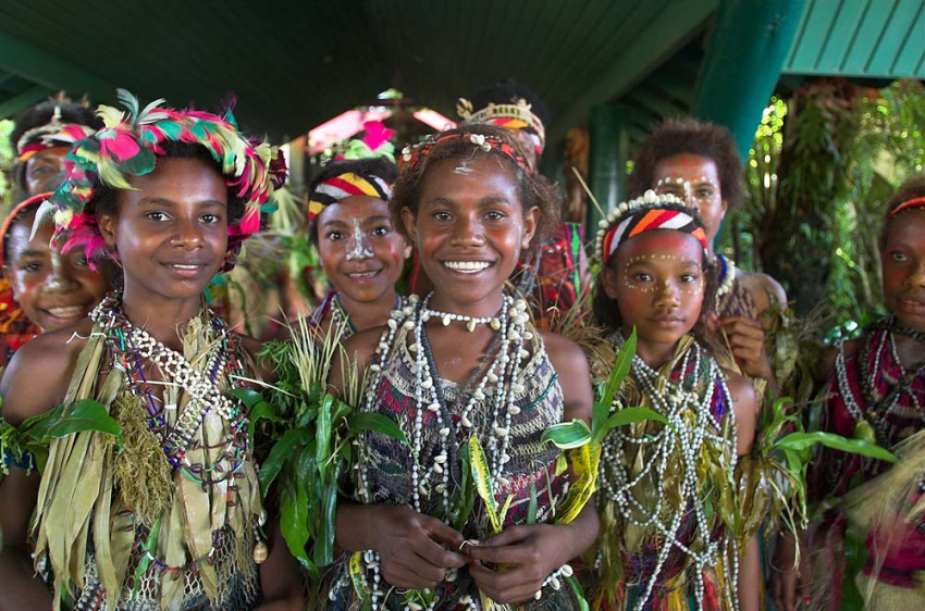 papua new guinea, đất nước kỳ lạ, nơi phụ nữ được phép cưỡng bức đàn ông trong bộ tộc