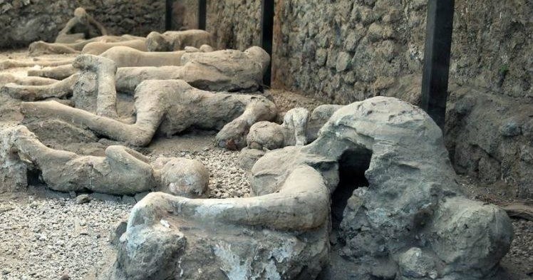 thị trấn herculaneum, herculaneum, quá trình “thuỷ tinh hoá”, thị trấn ma gần 2.000 tuổi gây sốc với cảnh người hoá thuỷ tinh