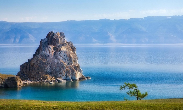 hồ baikal, baikal, baikal zen, những tảng đá nặng nổi lơ lửng trên mặt hồ nước ngọt lớn nhất thế giới