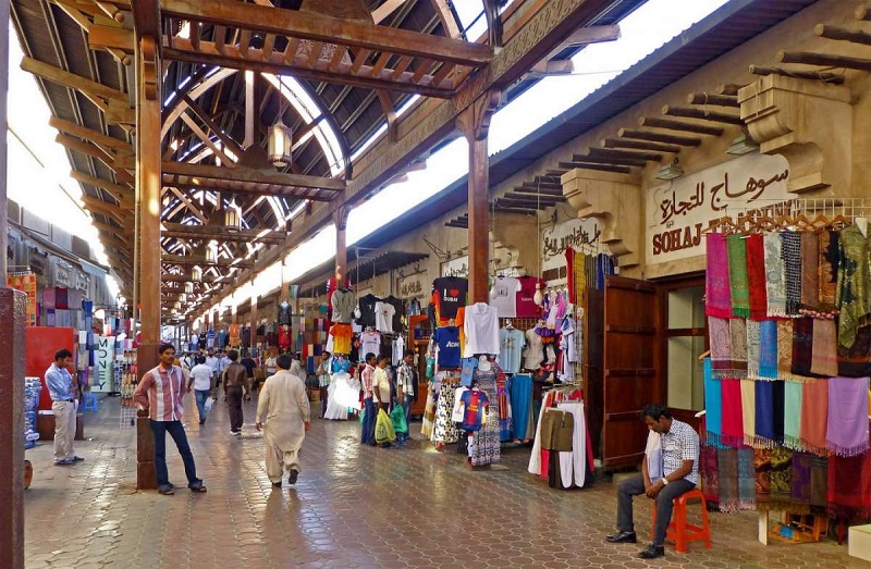 {}, dubai – thành phố khiến những tín đồ shopping trên toàn thế giới mê mẩn
