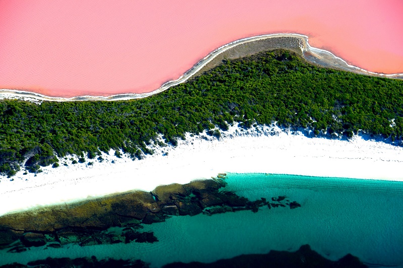 {}, kì bí hồ muối màu hồng ở australia