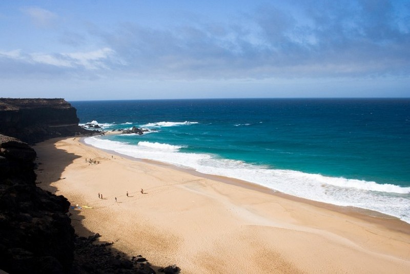 {}, 10 bãi biển tây ban nha tuyệt nhất cho kỳ nghỉ hè năm nay