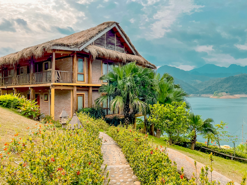 Mai Châu Hideaway Resort – Khu nghỉ dưỡng giữa lòng hồ Hòa Bình