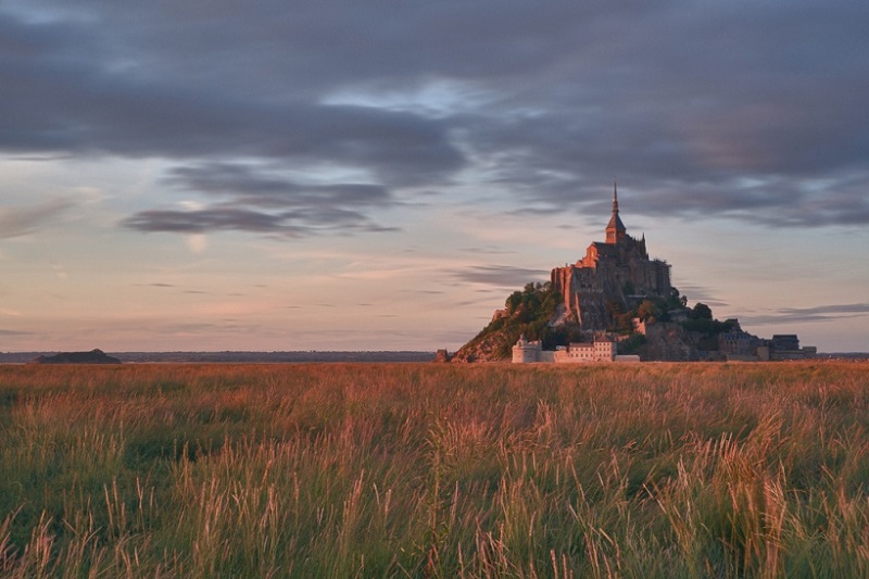 Ghé thăm hòn đảo Mont-Saint-Michel kì bí