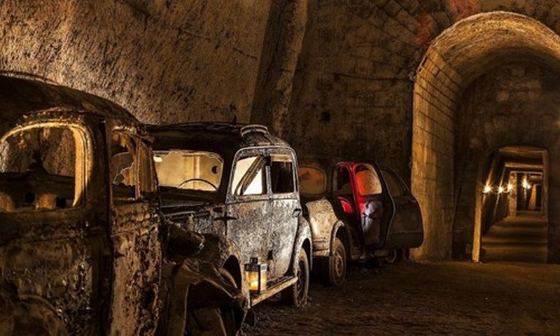 Bí ẩn bên trong đường hầm bị lãng quên ở Naples, Ý