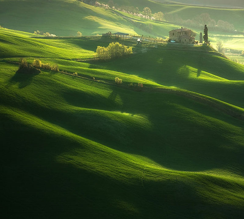 Đã mắt với những triền đồi xanh mướt tại Ý