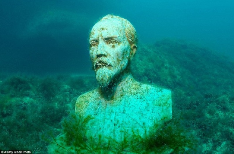 Chiêm ngưỡng bảo tàng điêu khắc độc lạ dưới đáy biển