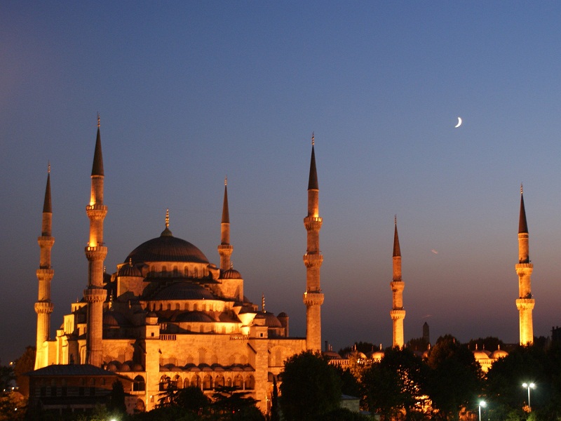 {}, tháng ramadan – khám phá những miền đất hồi giáo