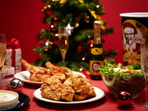 Đằng sau mốt ăn gà KFC dịp Giáng sinh của người Nhật