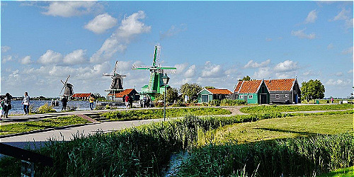 Thị trấn cối xay gió nổi tiếng nhất Hà Lan