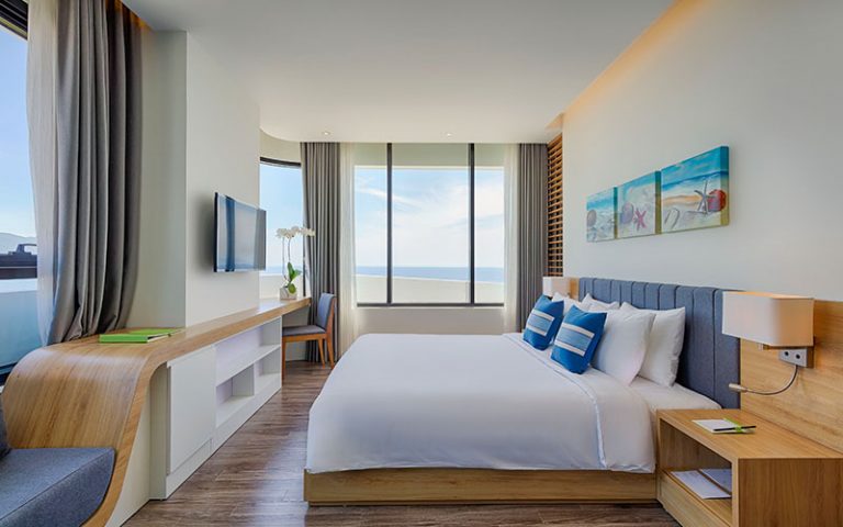 tổng hợp các khách sạn đà nẵng 4 – 5 sao mặt tiền biển đang có giá tốt mùa cuối năm