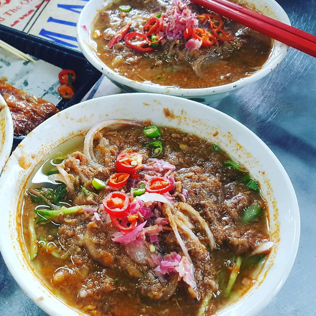 Asam Laksa – món ăn cực bình dân của Malaysia nhưng được xếp vị trí cao chót vót trong bảng ẩm thực thế giới