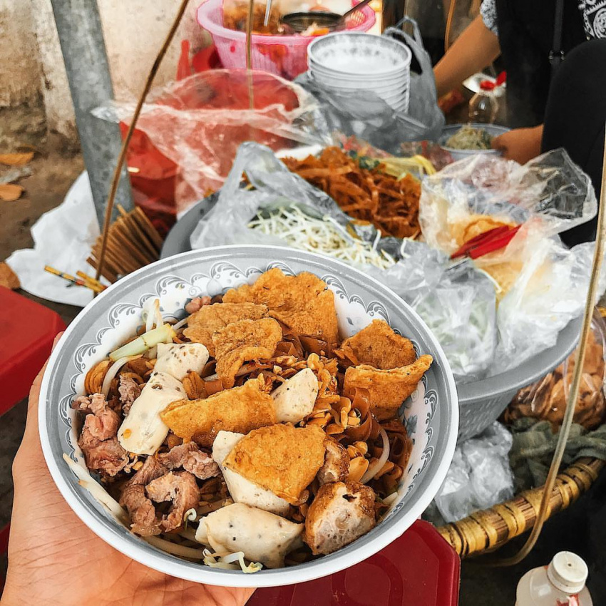 Thưởng thức 5 món ăn chuẩn du lịch Hà Nội tại ngõ Trung Yên