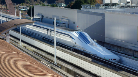 Những chuyến tàu cao tốc cả năm chỉ trễ vài giây ở Nhật