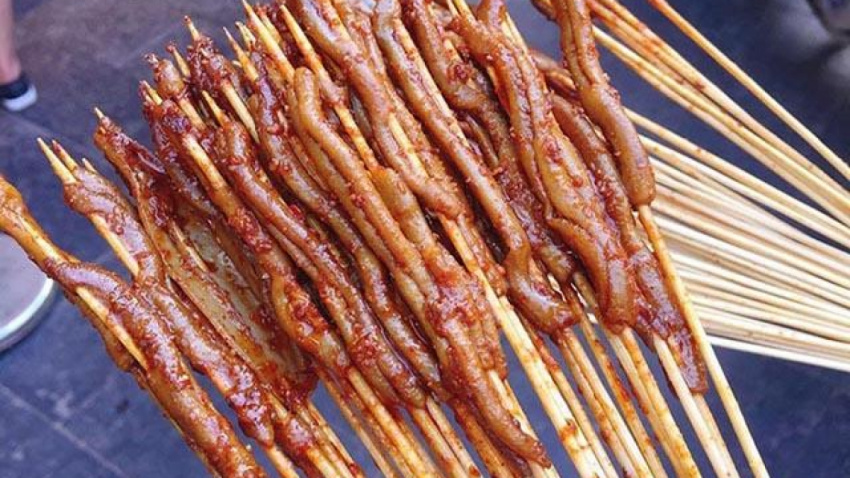 Ruột vịt – món ăn vặt cực ngon và thú vị khi du lịch Trung Quốc