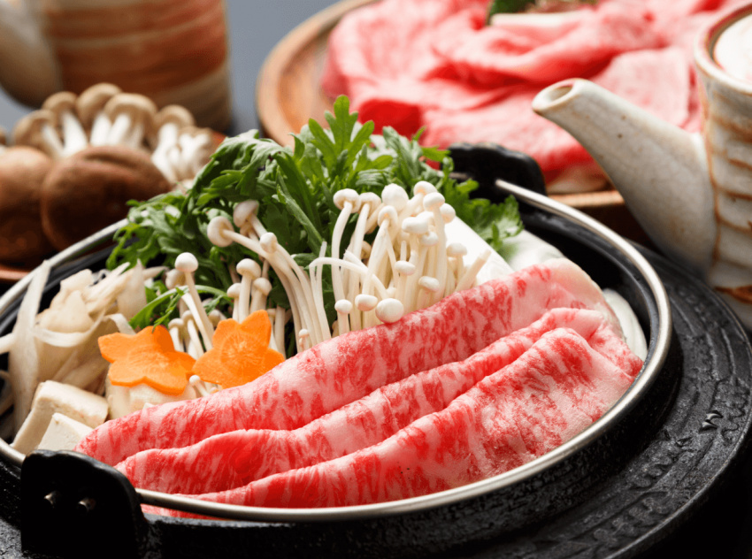 mê ẩm thực nhật bản mà không biết món sukiyaki thì quả là đáng tiếc