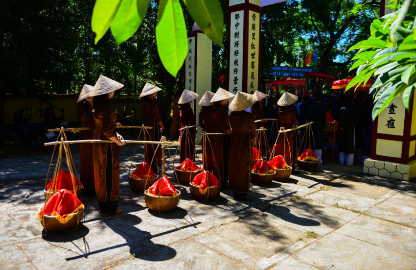Độc đáo nghi lễ ‘Cung tiến thanh trà’ dâng vua ở Huế