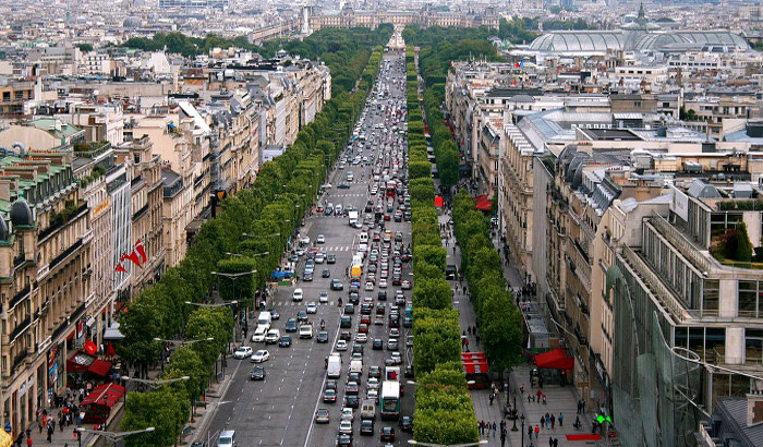 Champs-Elysées – đại lộ nổi danh của Paris hoa lệ