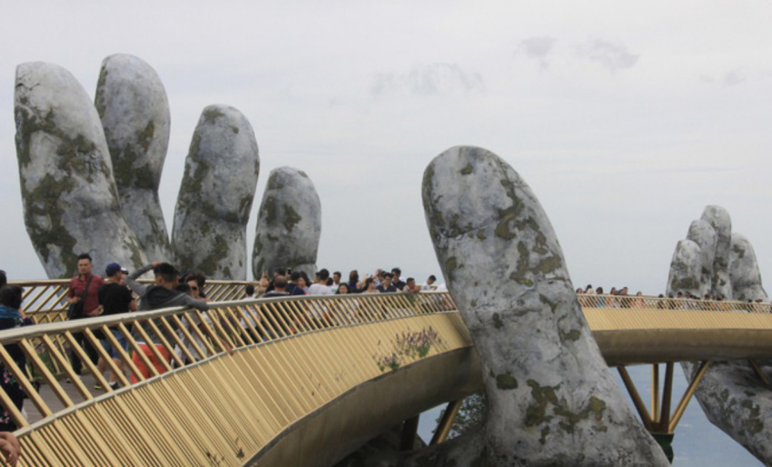 Cầu Vàng ở Đà Nẵng lọt top 100 điểm đến tuyệt vời nhất thế giới