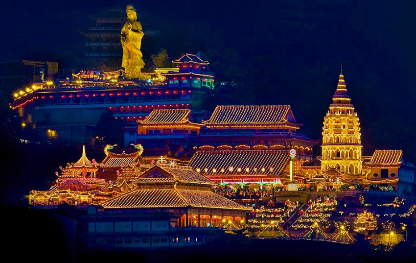 du lịch malaysia, du lịch malaysia thăm ngôi chùa lớn nhất đông nam á