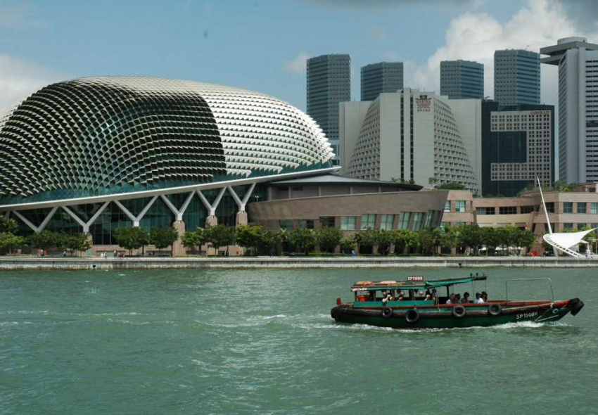 du lịch singapore, nhà hát esplanade, nhà hát esplanade nổi bật với kiến trúc độc đáo