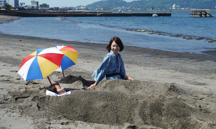 Du lịch Nhật Bản chữa bệnh tại bãi biển thần kỳ
