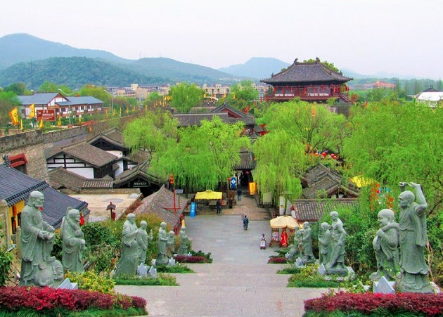 Khám phá Thị trấn Song Dynasty đầy bí ẩn