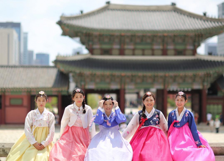 gyeongbokgung, hàn quốc, du lịch hàn quốc sẽ tiếc hùi hụi nếu quên ghé địa điểm diện hanbok check-in đẹp như phim