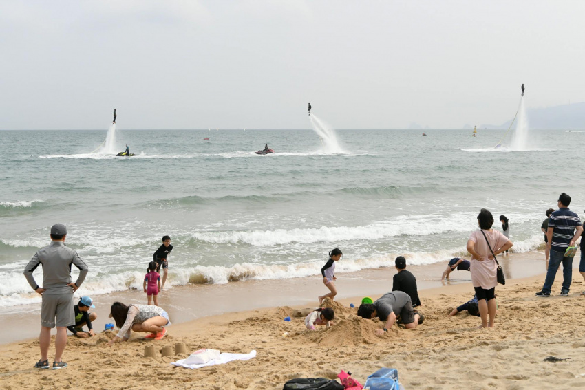bãi biển gyeongpo, bãi biển haeundae, bãi biển hyeopjae, bãi biển jungmun, bãi biển muchangpo, những bãi biển nổi tiếng hấp dẫn khách du lịch hàn quốc